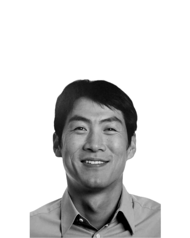 Portrait of Kenji Arai